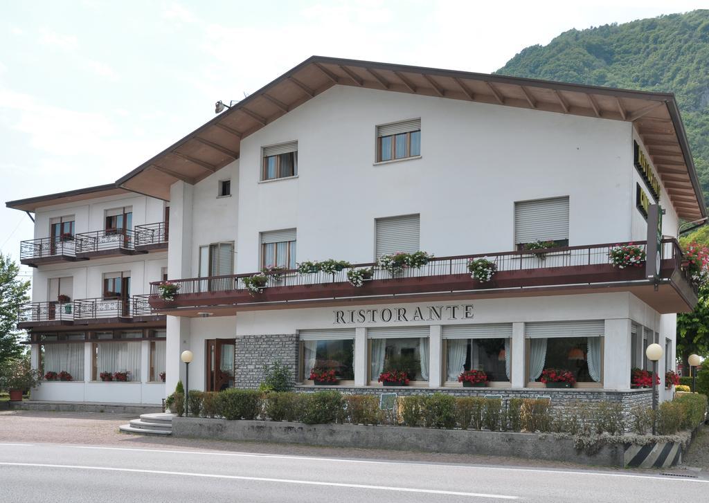 Albergo Ristorante Cima I Pra' Понте-нель'Альпі Екстер'єр фото